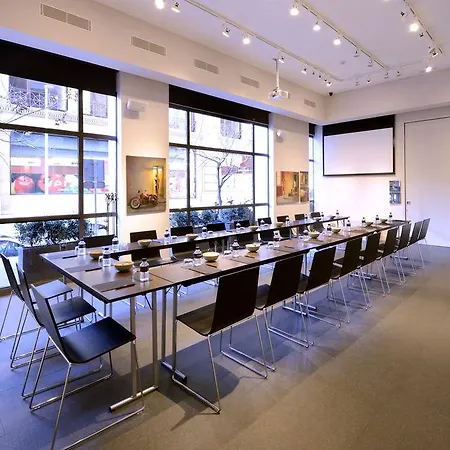 Grand Central, Small Luxury