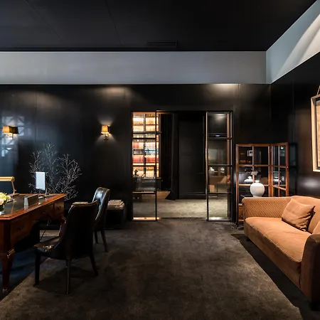 Grand Central, Small Luxury