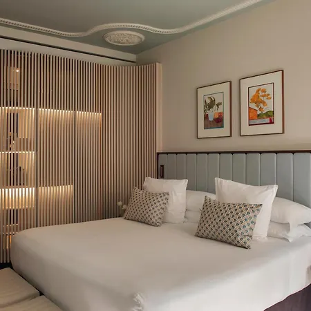 Grand Central, Small Luxury