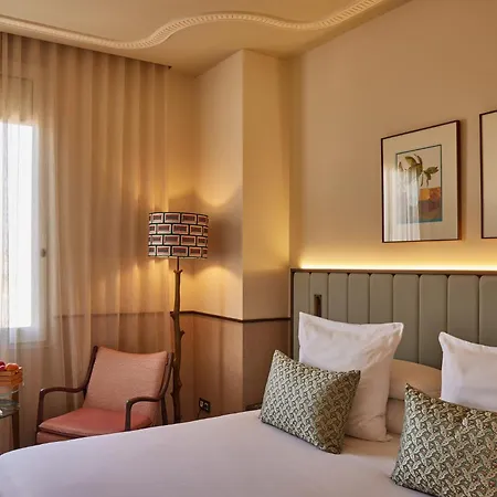 Hotel Grand Central, Small Luxury