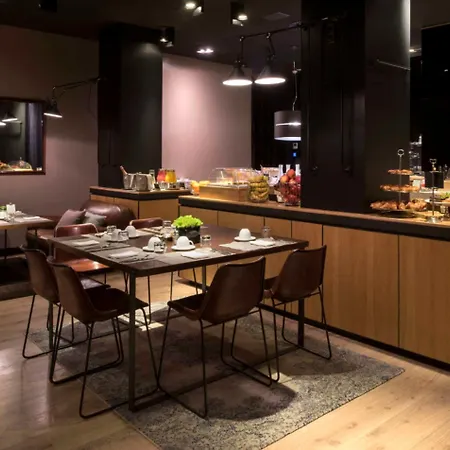 Grand Central, Small Luxury 5*