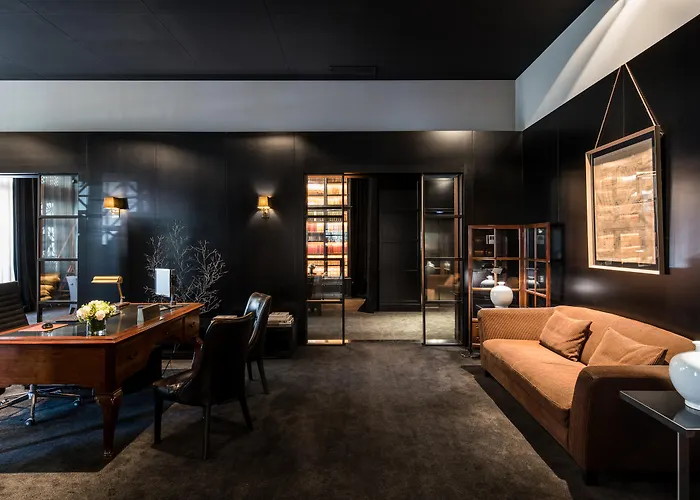 Grand Central, Small Luxury