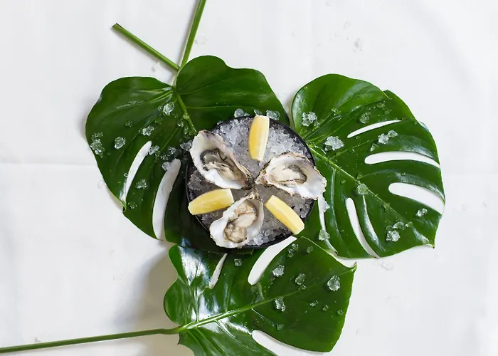 Grand Central, Small Luxury