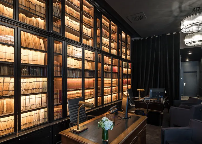 Grand Central, Small Luxury