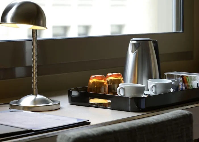 Grand Central, Small Luxury